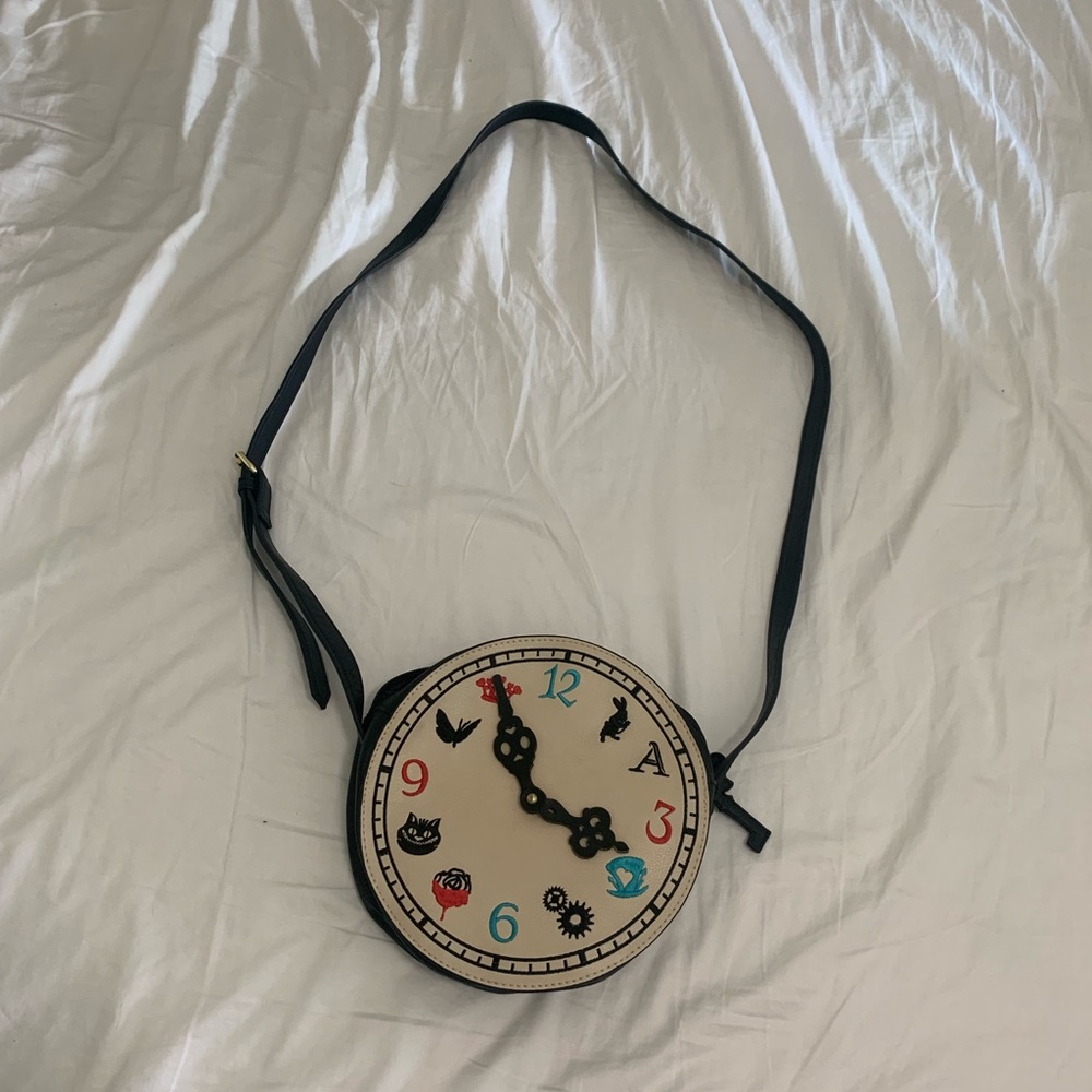 Alice in wonderland clock bag